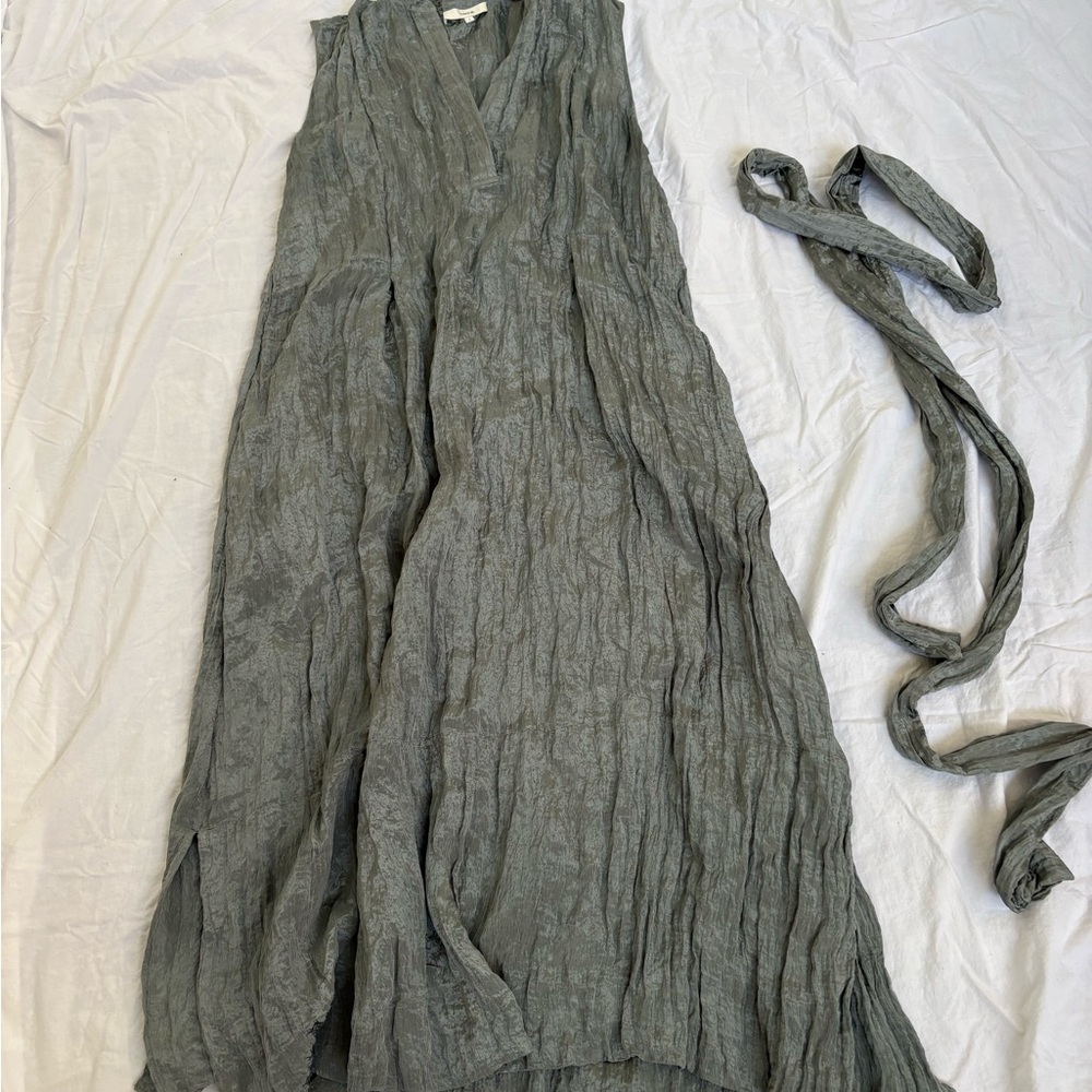 Vince Textured Green crepe dress Small